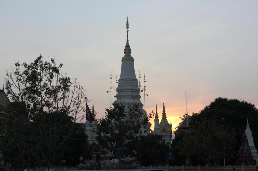 V Boutique Hotel Phnom Penh Ngoại thất bức ảnh