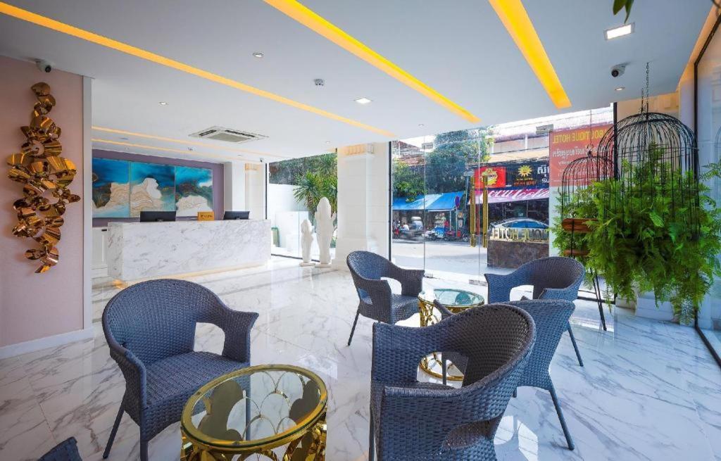 V Boutique Hotel Phnom Penh Ngoại thất bức ảnh